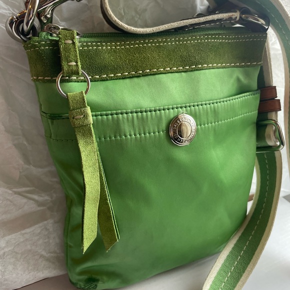 Coach Crossbody Bag Nylon Sateen Suede Tassel Zipper Pull Green Coach No tag GUC - Picture 9 of 16